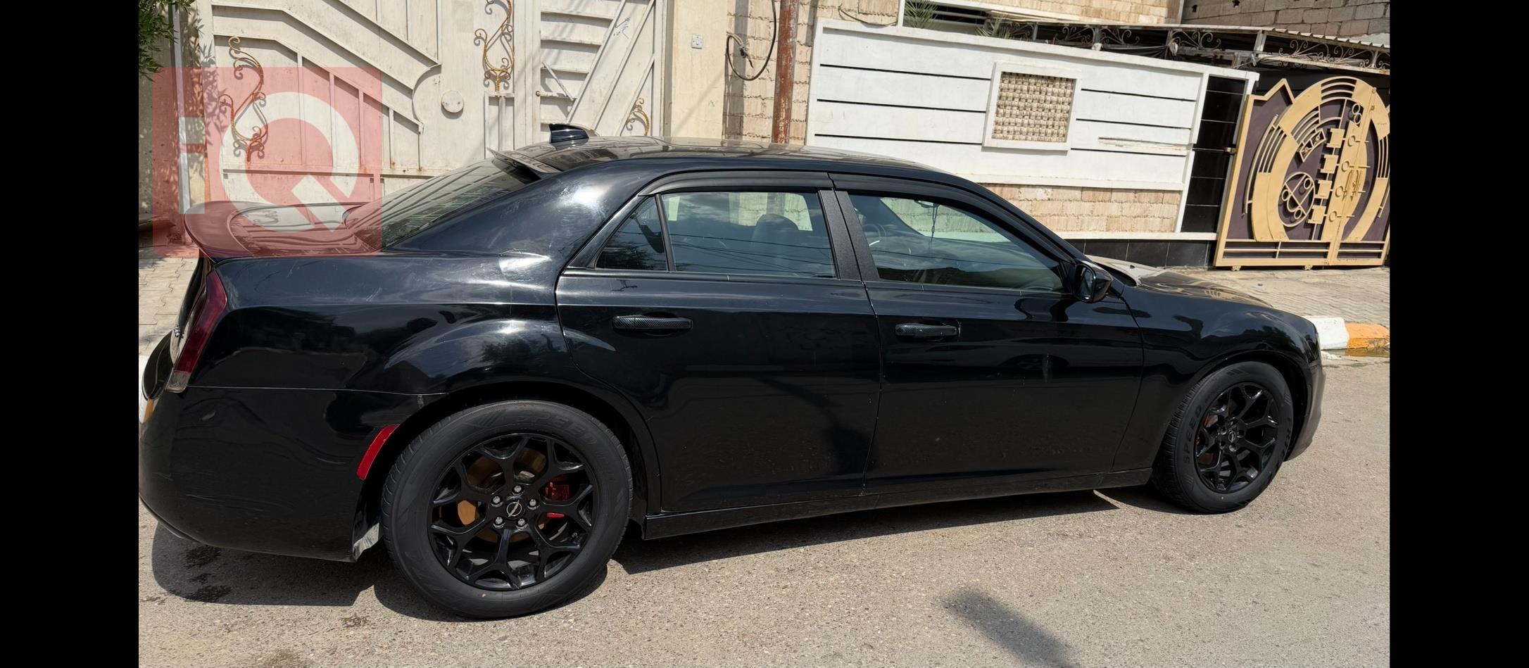 کرایسلەر 300